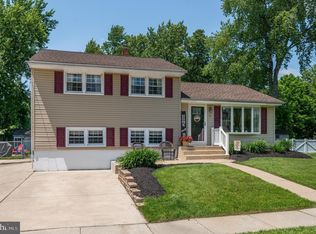 18 Clearbrook Dr, Gibbsboro, NJ 08026