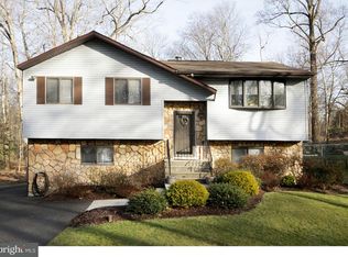 4 Higgins Ave, Clementon, NJ 08021