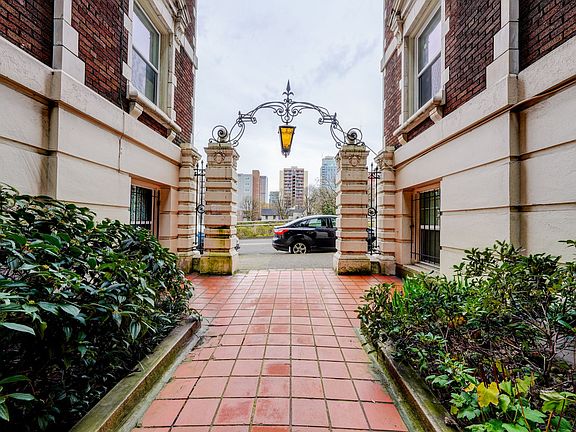 2nd image of 1429 SW 14th Ave #204