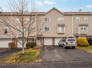 120 Old Village Ln, Bethel Park, PA 15102