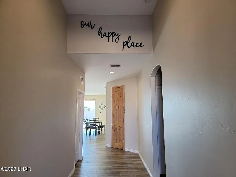 3 bed, 3.0 bath, 1850 sqft, $2,950 — Photo 3