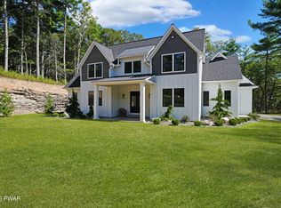 9 Gary Ln, Milford, PA