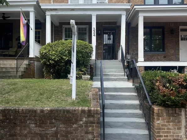 224 17th St NE, Washington, DC 20002