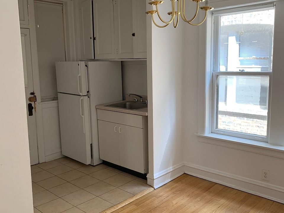2nd image of 1610 W Sunnyside Ave #2F