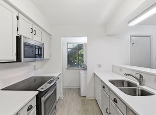 2402 Sycamore Ave APT B1, Huntsville, TX 77340