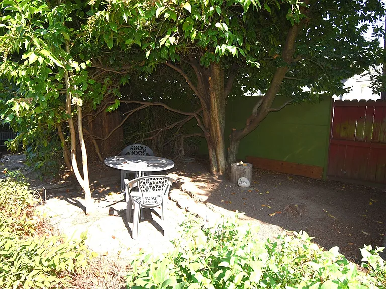 586 Grove St — Photo 37