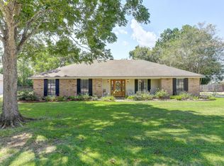 218 Constitution Dr, Lafayette, LA 70503