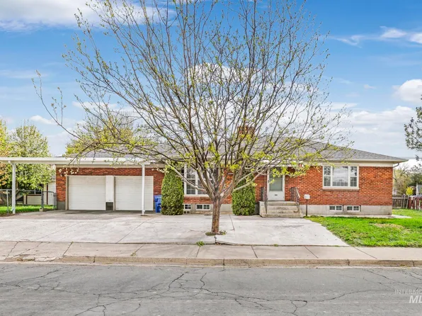 390 Maurice St N, Twin Falls, ID 83301
