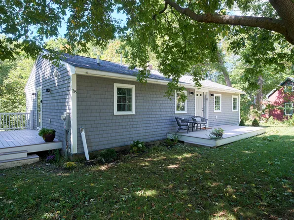 38 Admontem Avenue, Rockland, ME 04841