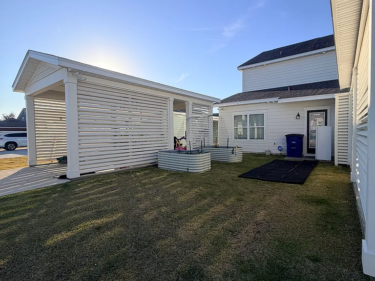 2319 Discovery Loop — Photo 3
