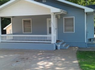 2035 Fort Riley Ln APT B, Manhattan, KS 66502