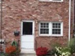 3 Regency Dr, Holliston, MA 01746