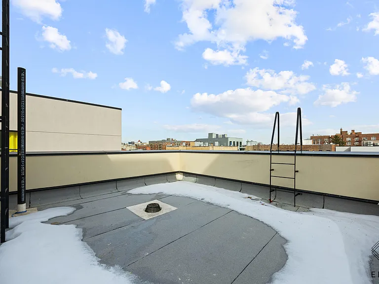 1080 Rogers Ave #4R — Photo 12