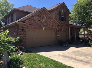 1700 Fairway Dr, Corinth, TX 76210