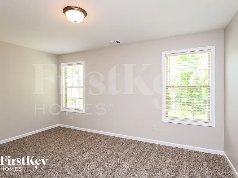 254 Cypress Pl — Photo 14