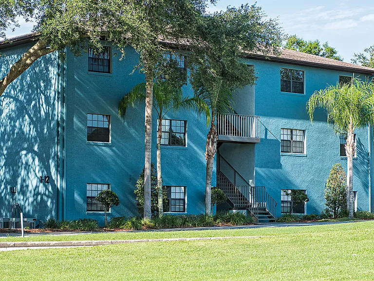 Woodland Heights Apartments — Photo 31