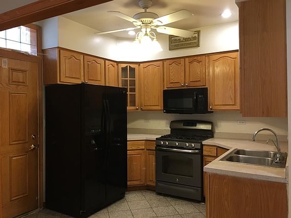 4th image of 4712 N Lawndale Ave APT 2