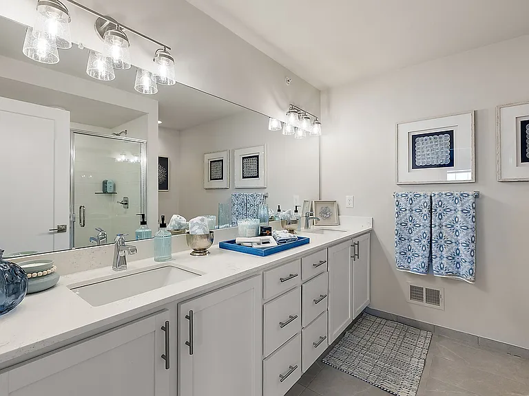 Mystic Cove - Luxury Lakefront Living — Photo 12