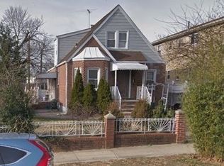 4646 192nd St, Flushing, NY 11358