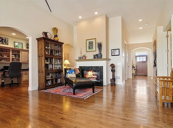 2nd image of 40402 N South Newport Dr