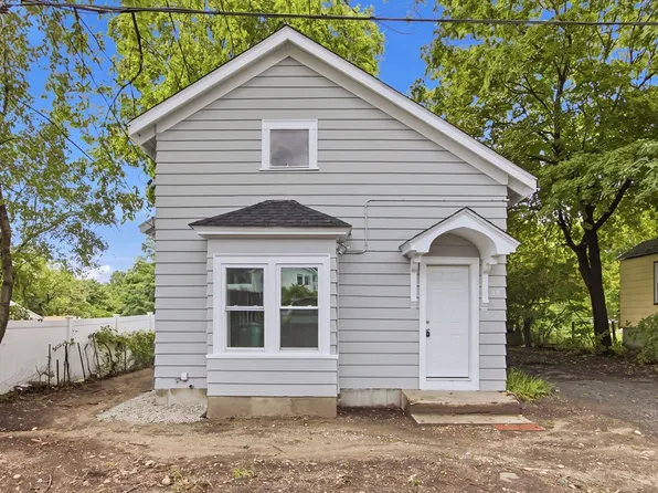 25 Redman Pl, Fitchburg, MA 01420