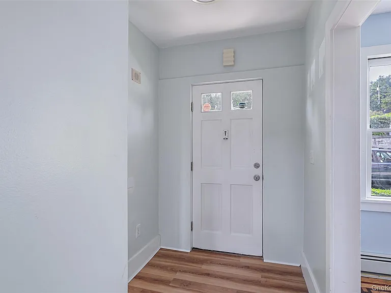492 Liberty St — Photo 7