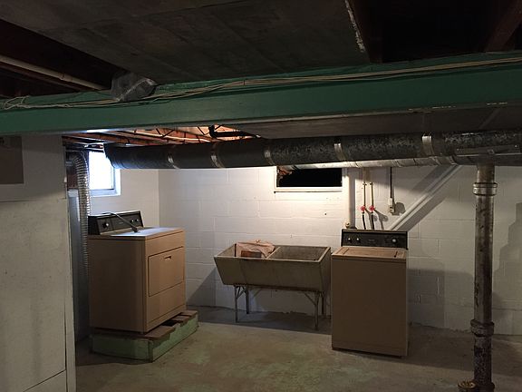 2nd image of 1518 Pennsylvania Ave