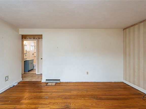 4th image of 523 Beulah Rd