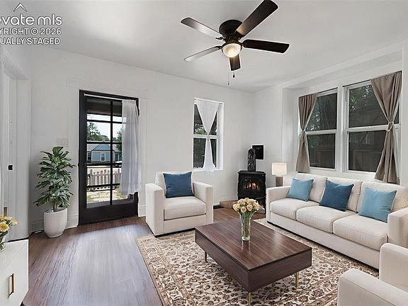 5th image of 634 N Corona St