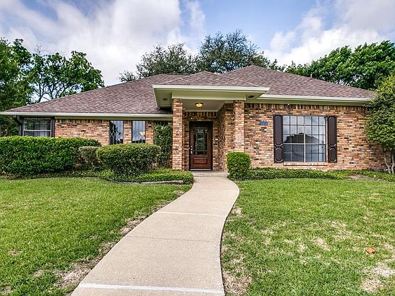 5th image of 2705 Bedfordshire Ln