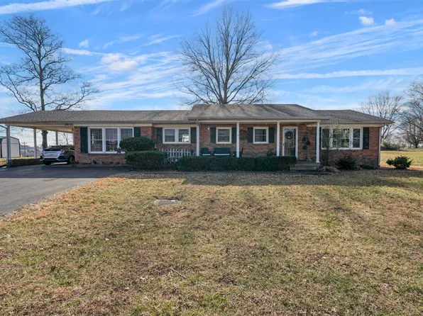 309 Parkway Dr, Scottsville, KY 42164