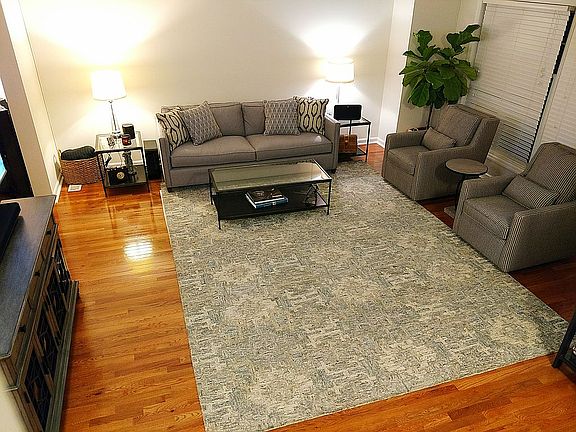 Huge Living Room- City Views