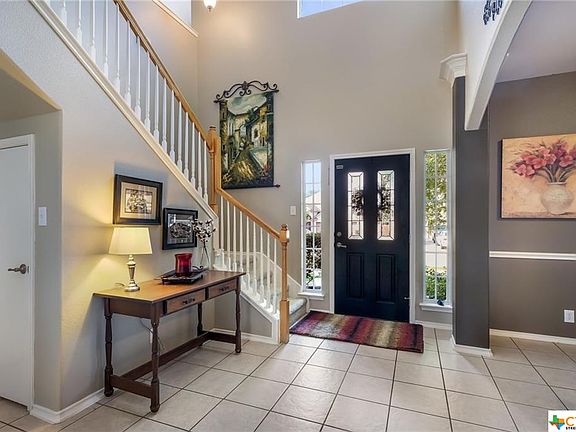 3rd image of 1779 Oakmont Cir