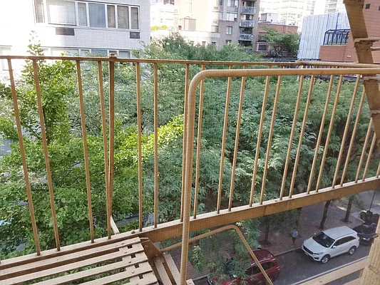 Rented by Corcoran | media 10