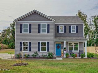 710 Lenox Dr, Holly Ridge, NC 28445