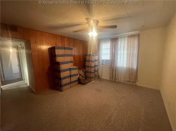 199 Kenna Dr, Charleston, WV 25309