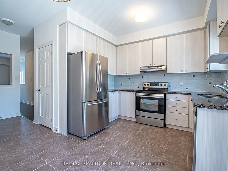 169 N Finch Ave E — Photo 11