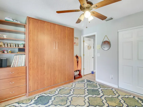 120 Adobe Circle, Jupiter, FL 33458