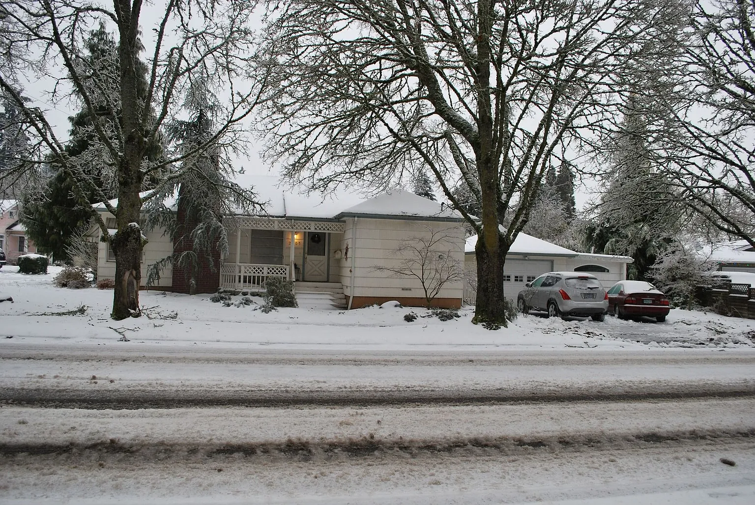 2205 D St NE photo 1