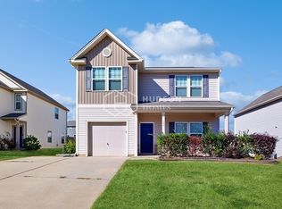 157 Hidden Lakes Rd, Statesville, NC 28677