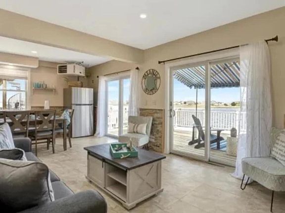 4th image of 18 Harborside Dr E