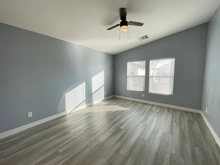 6532 Charlie Chaplin Ave #101 — Photo 17
