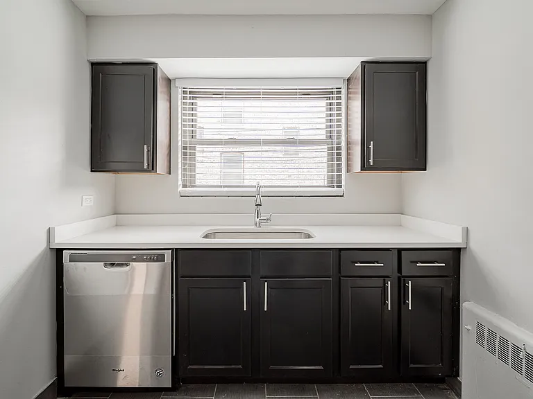 Updated Kitchen Stainless Steel Dishwasher 7359-1N