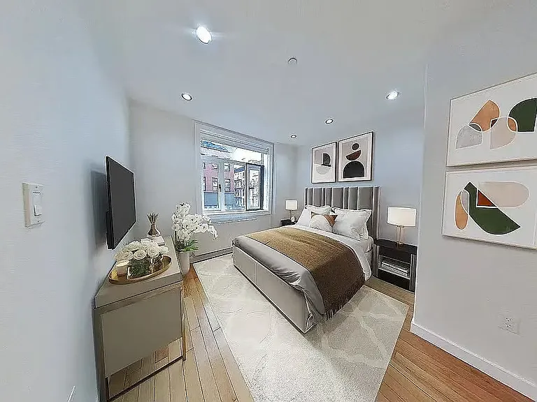 324 Grand St #6A — Photo 6