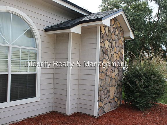 2nd image of 2915 Whirlaway Ct