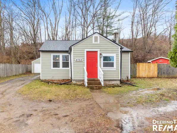 4752 Coit Ave NE, Grand Rapids, MI 49525