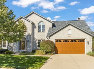 2711 Wait Rd, Naperville, IL 60564