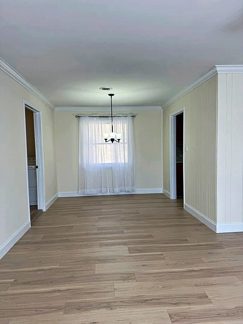 Four Bed Two Bath Walland Rental — Photo 4
