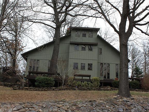 2nd image of 35 Wimbledon Way