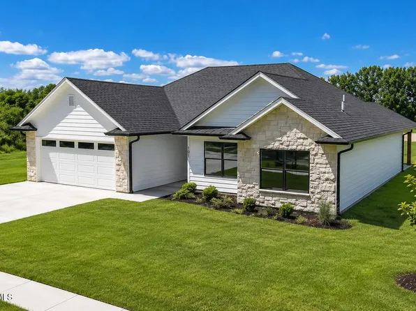 101 W Francis St, Sturgeon, MO 65284